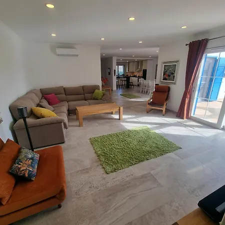 Casa Bailey Feriehus *