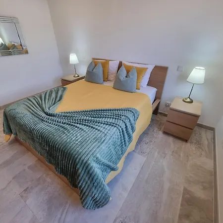 Casa Bailey Каштру-Марин