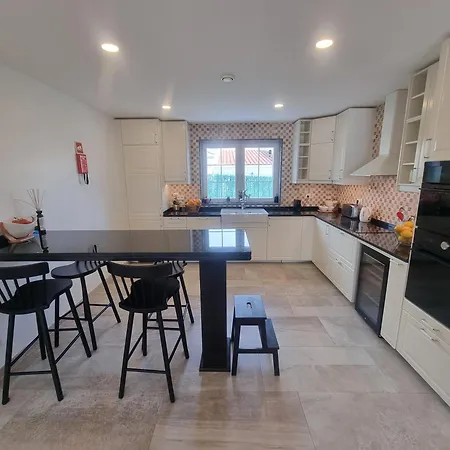 Casa Bailey Каштру-Марин